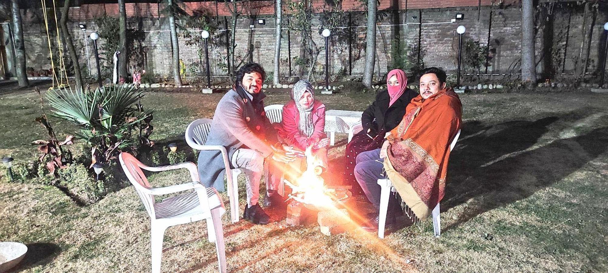 The Clover Inn Srinagar  Bagian luar foto